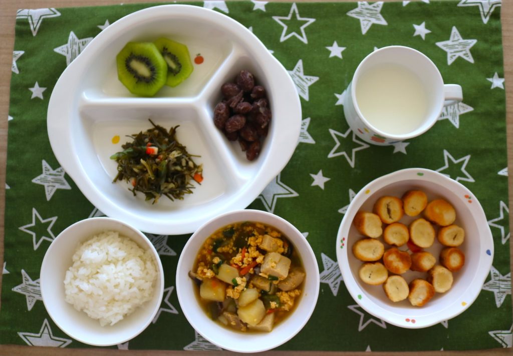 ８月１５日の給食です