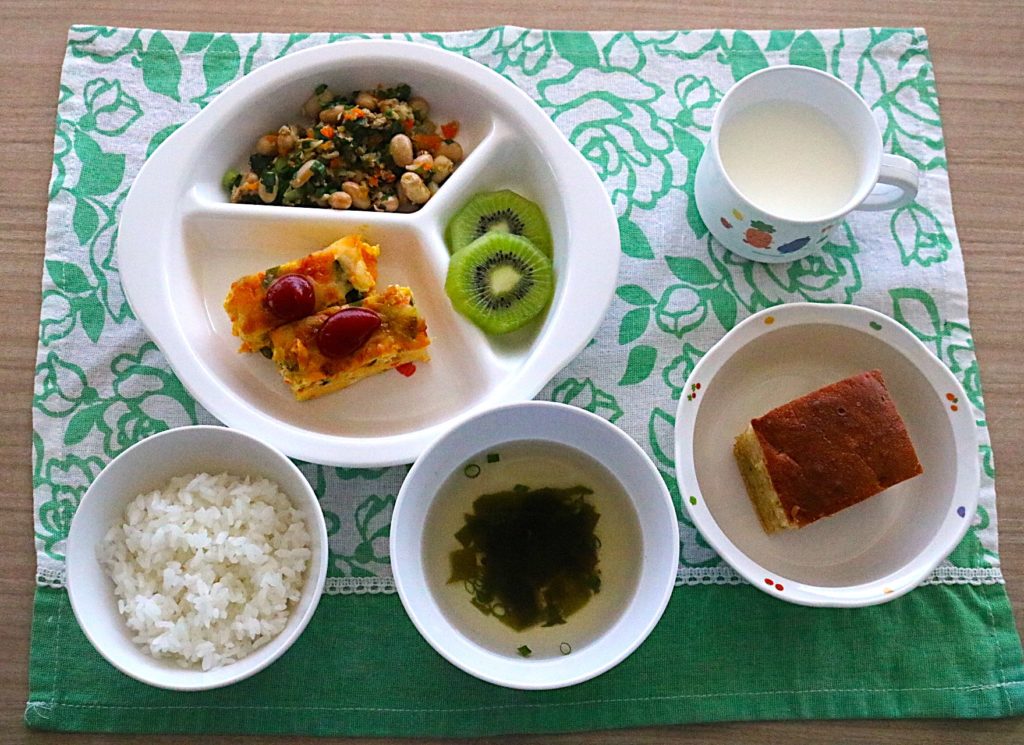 8月27日の給食です