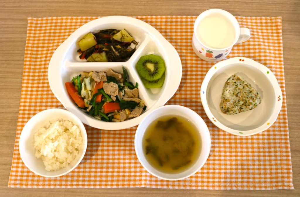 ２月２５日の給食です