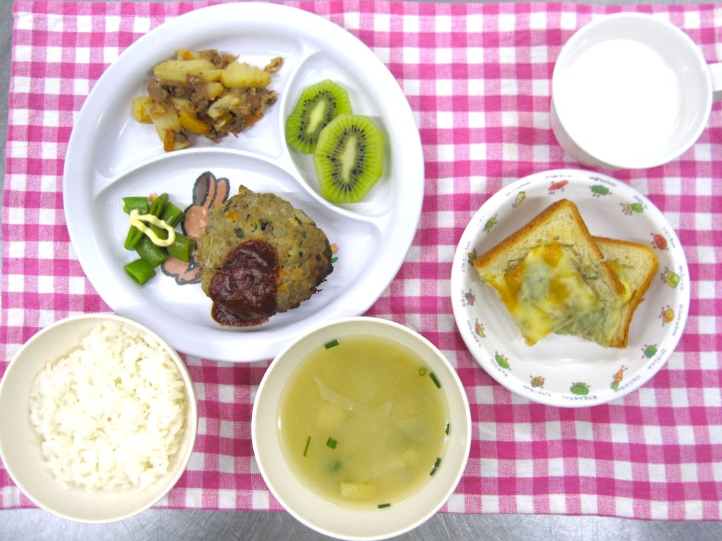 ４月３０日の給食です