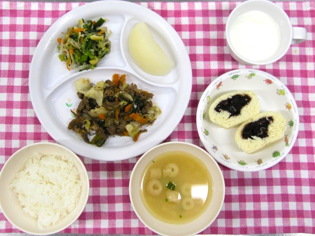 ８月２３日の給食です