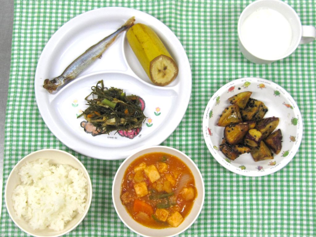 １１月２８日の給食です