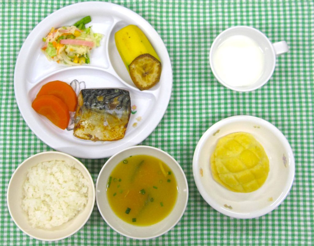 １２月２５日の給食です