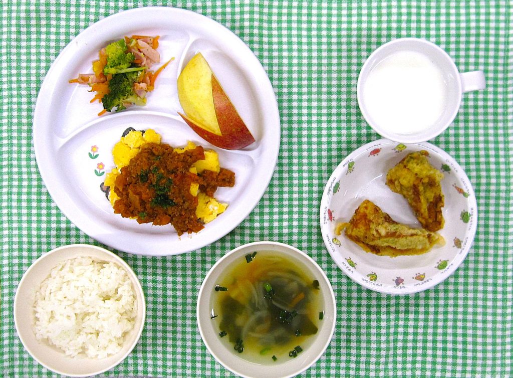 ３月１２日の給食です