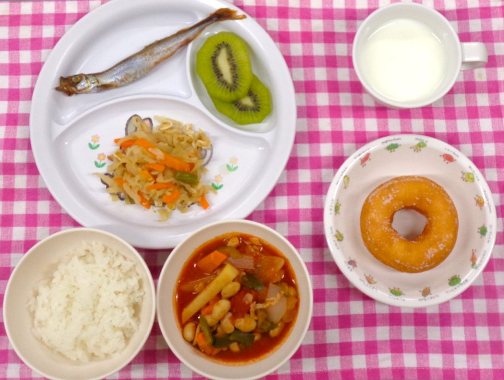 ８月２２日の給食です