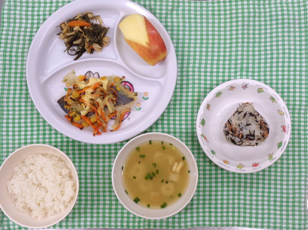 １０月２日の給食です