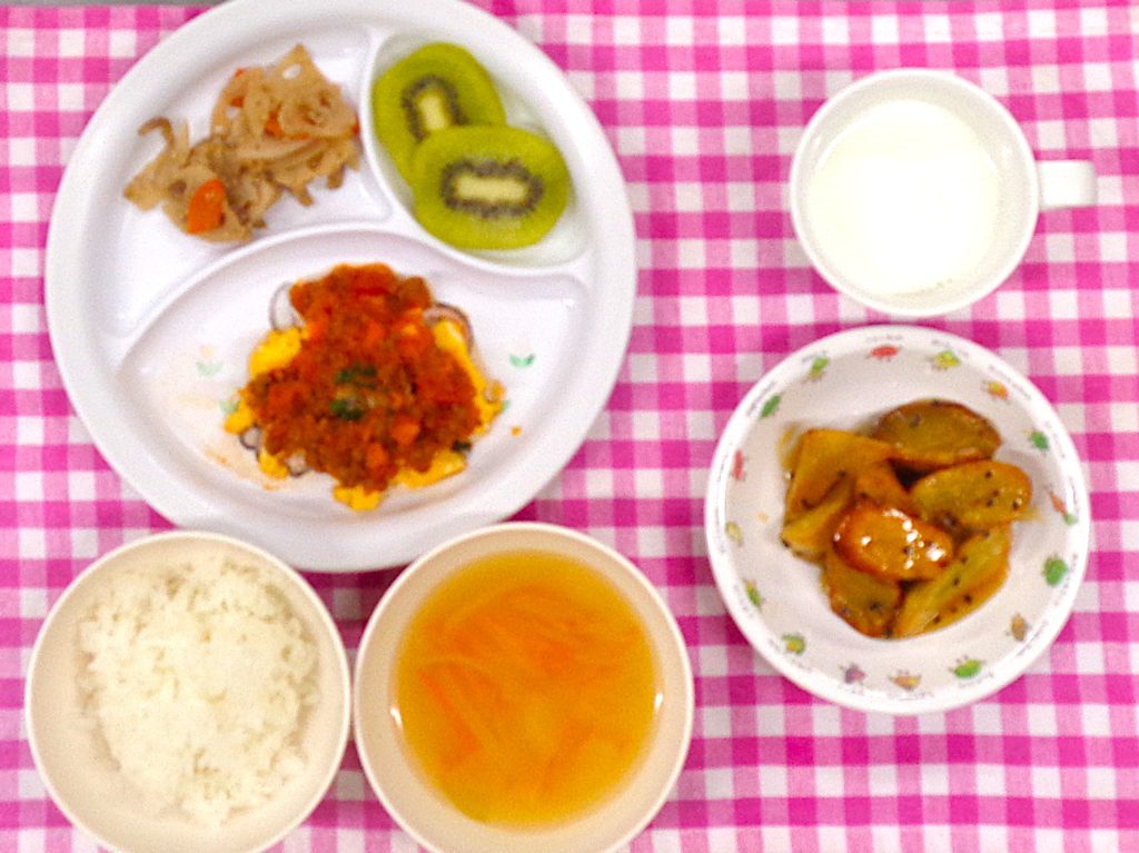 １１月２８日の給食です