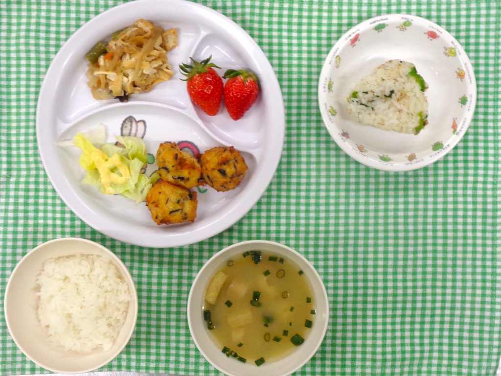 ２月１８日の給食です